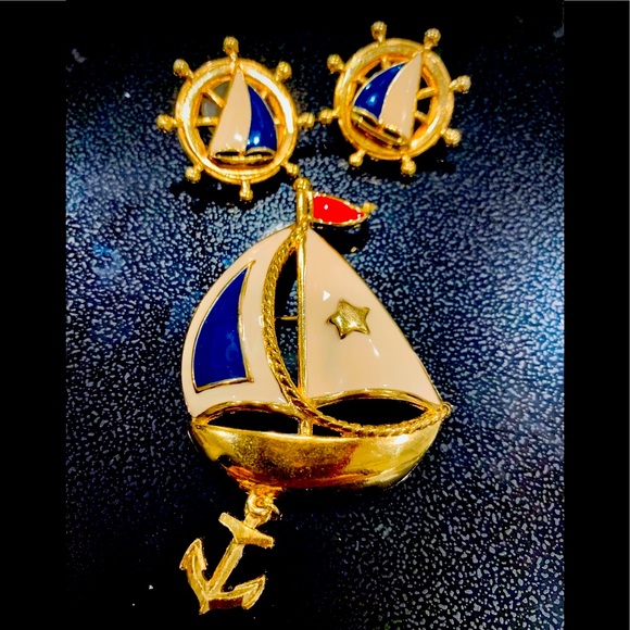 ⛴⚓️Cruise Time! ⛴⚓️Pin and Earrings - Picture 1 of 7